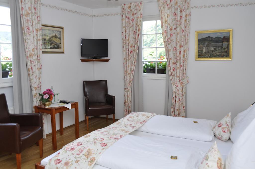 Altes Zollhaus Bed & Breakfast Beilstein  Ruang foto