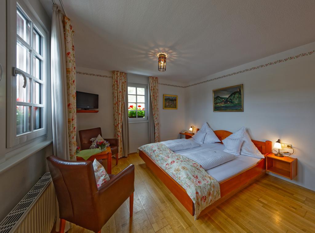 Altes Zollhaus Bed & Breakfast Beilstein  Bagian luar foto